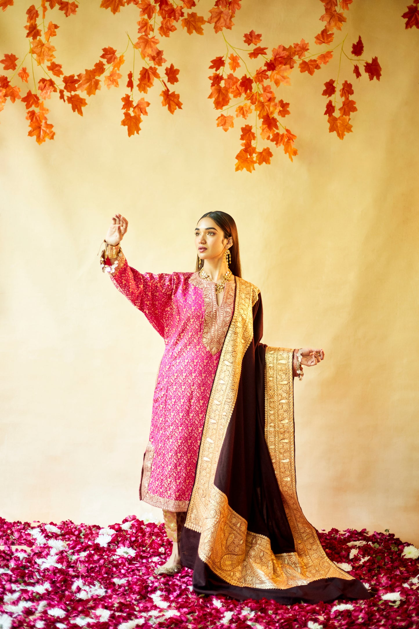 Rani Pink Tanchui Brocade Pheran Set