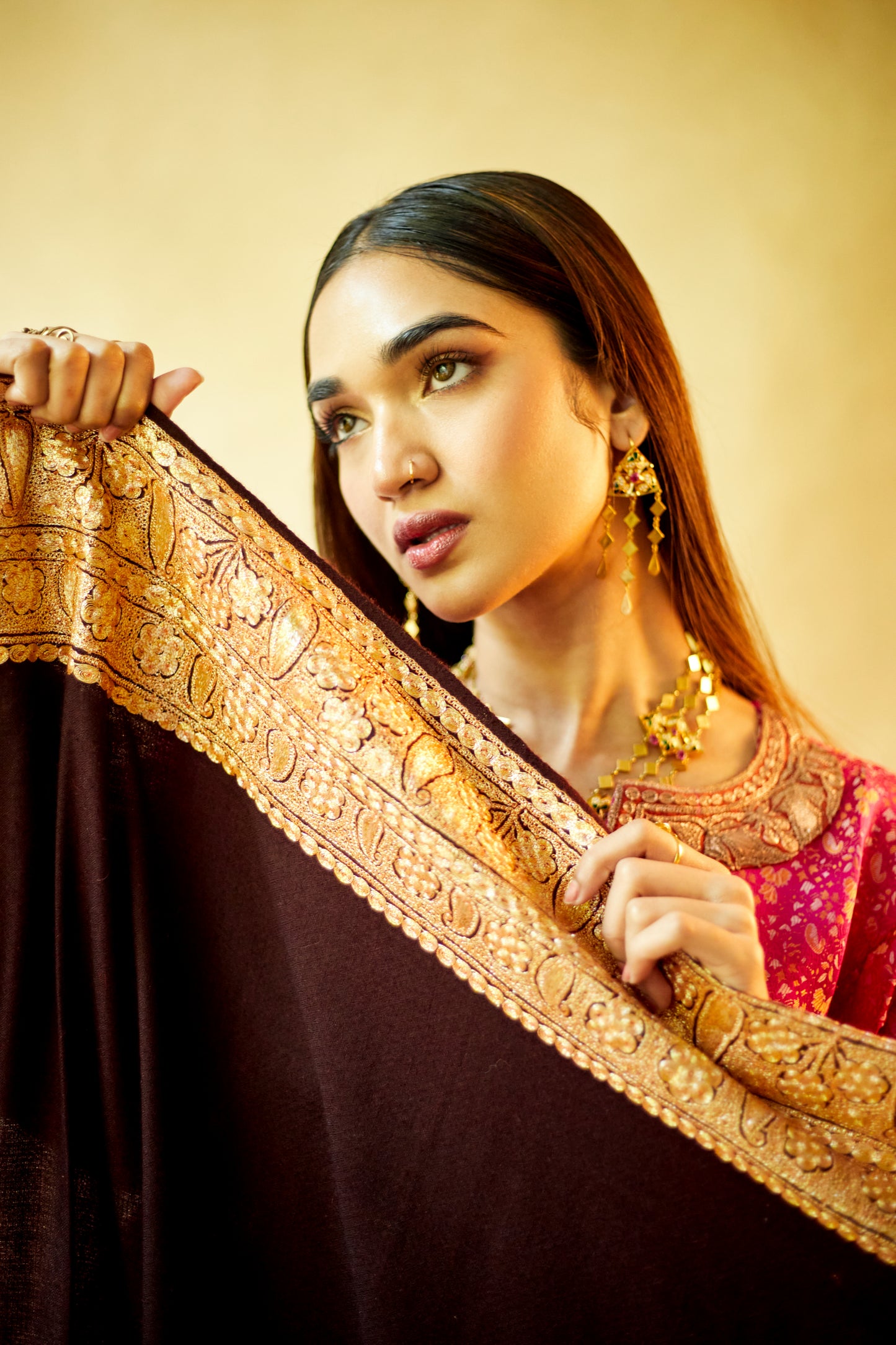 Rani Pink Tanchui Brocade Pheran Set
