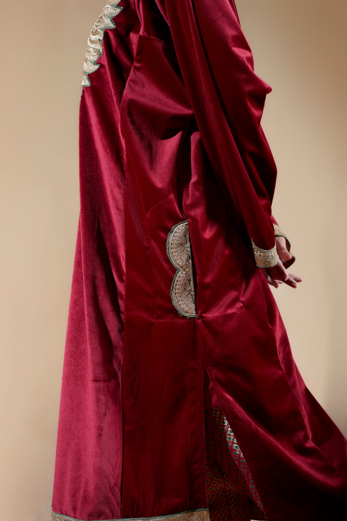 Maroon Silk Velvet Pheran Set