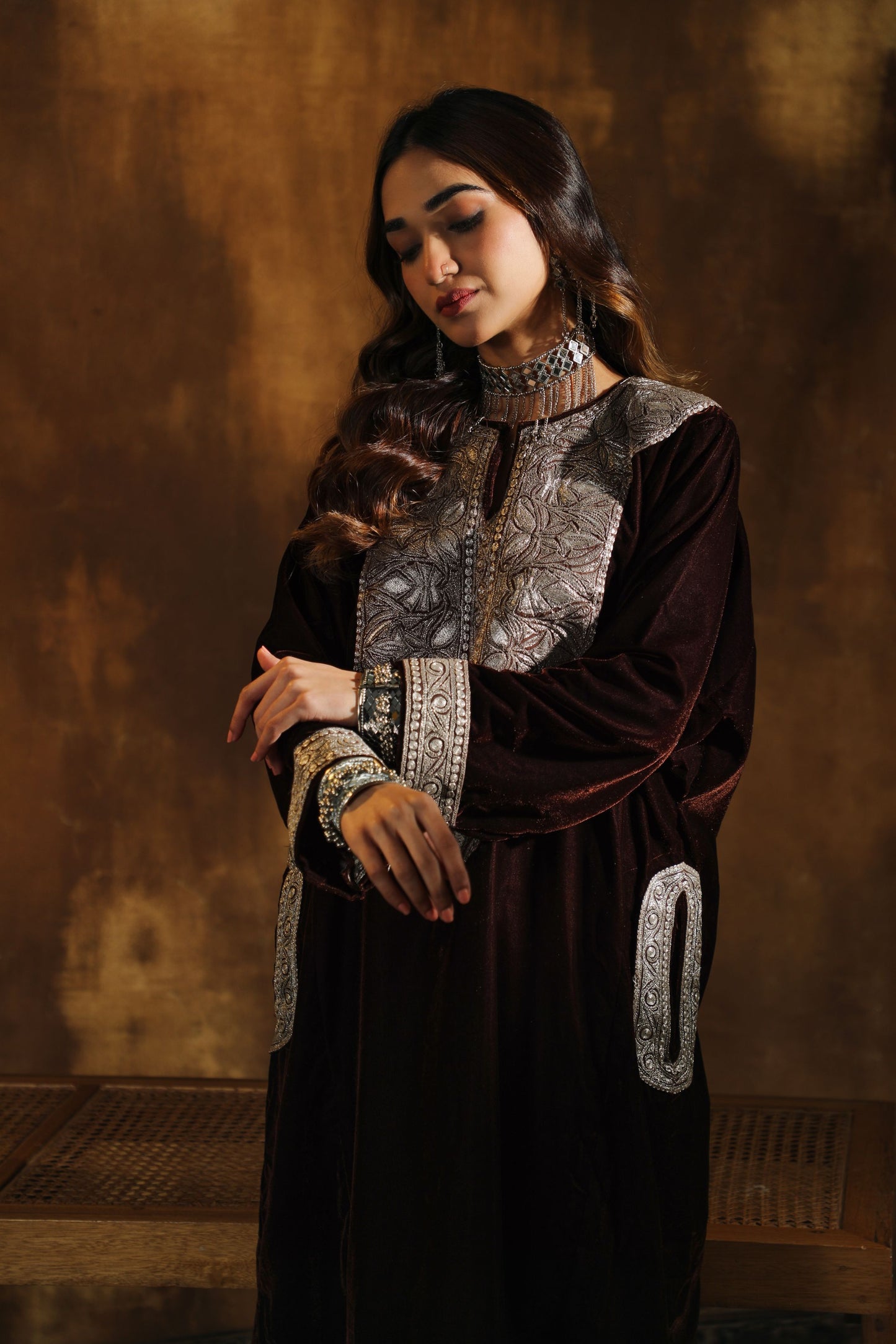 Dark Brown SV Silver Tilla Pheran